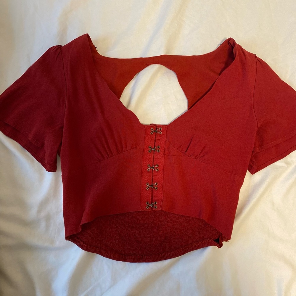 Red cropped shirt! Unique & flattering.